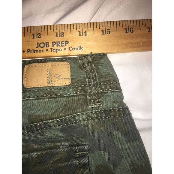Supplies Women’s Green Capris Pants Camo Gorpcore Cabincore Cosplay Size 8 Boho - Picture 12 of 13